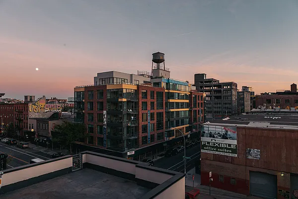 Rented by Nooklyn NYC LLC | media 25
