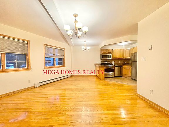 3rd image of 4216 23rd Ave APT 1