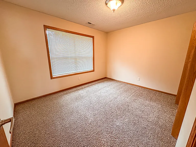 1582 Gunston Dr #B — Photo 10