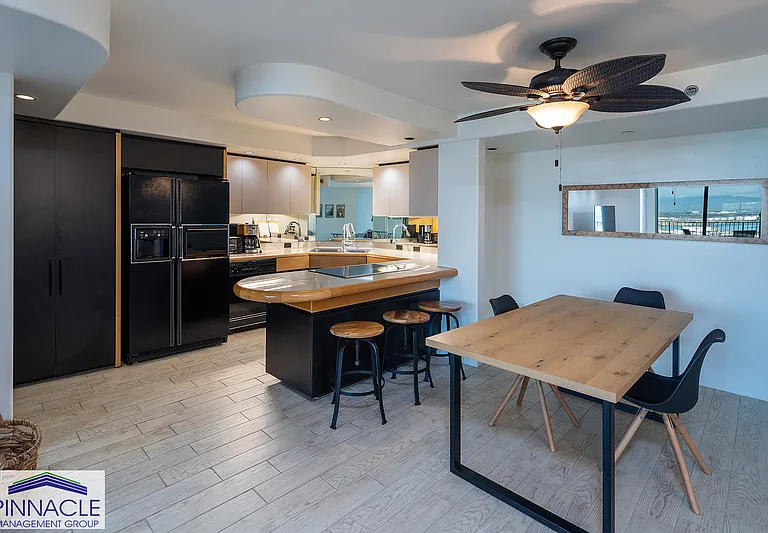 66 Queen St #2803 — Photo 9