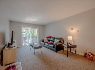 133 Fordson Ave APT 10, Cranston, RI 02910