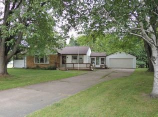 2878 N Lakeshore Rd, Port Hope, MI 48468