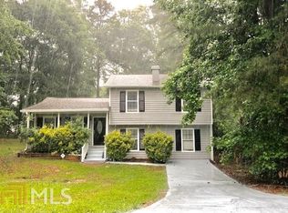 660 Fairforest Ct, Stone Mountain, GA 30088