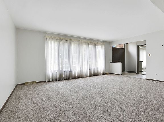 5th image of 8934 Fernwood Ct