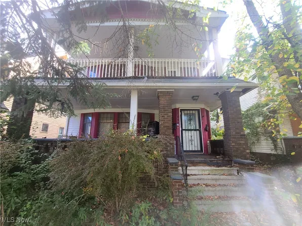 1069 Carlyon Rd, East Cleveland, OH 44112
