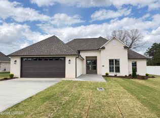 1008 Southern Hills Dr, Milan, TN 38358