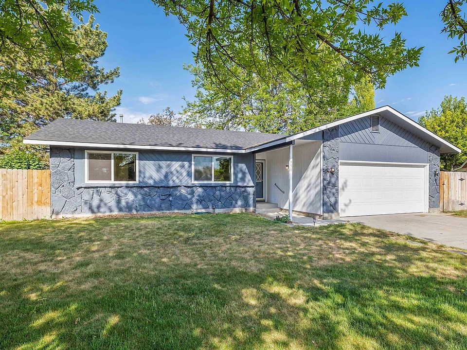 1st image of 551 Park Meadows Cir