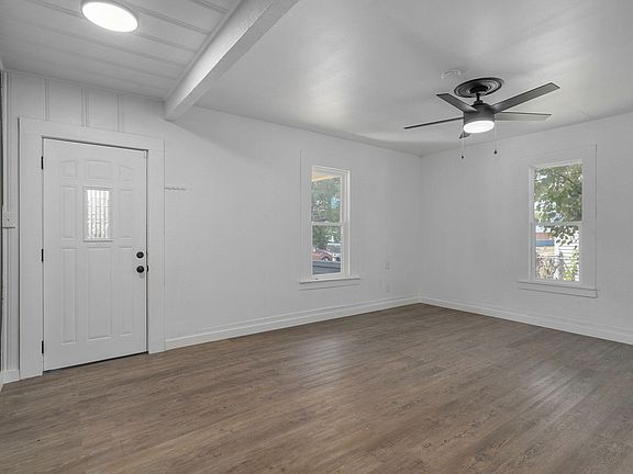 3rd image of 2423 W Olive Street