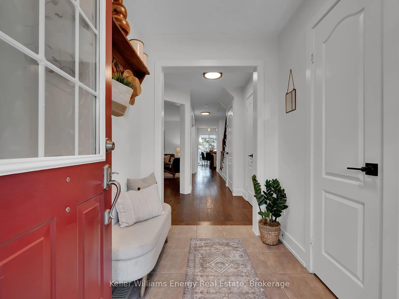 3 bed, $3,100 — Photo 4