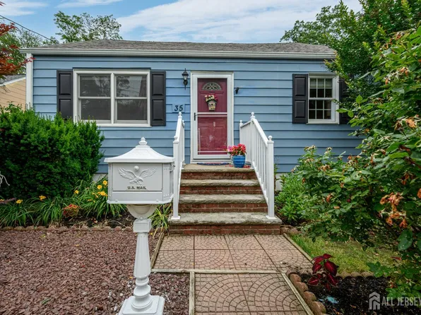 35 Maiden Ln, Spotswood, NJ 08884