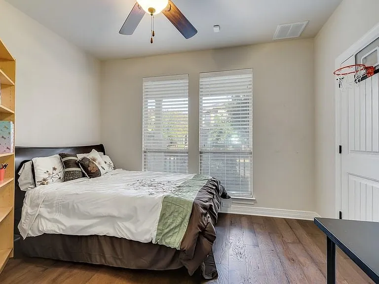 4000 Camacho St — Photo 23