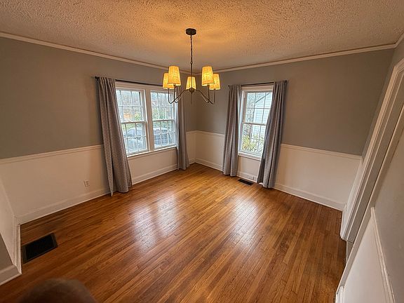 2nd image of 207 S Saint Marks Ave