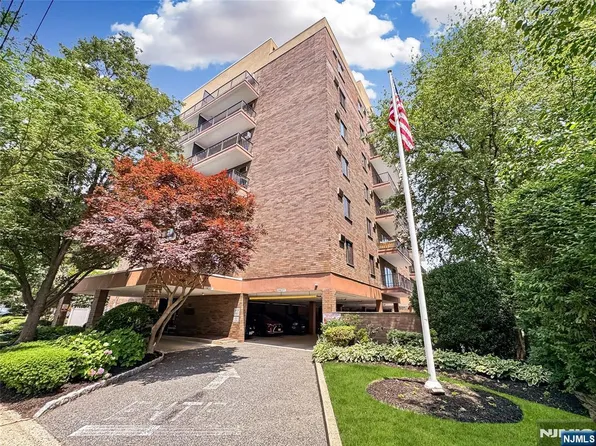 140 Euclid Ave APT 5B, Hackensack, NJ 07601