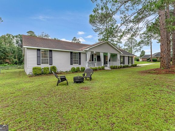 4th image of 557 Pleasant Point Rd
