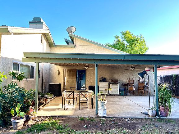 2nd image of 946 W Woodcrest St