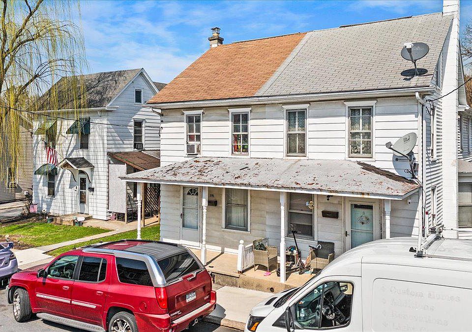 1st image of 319 W Church St