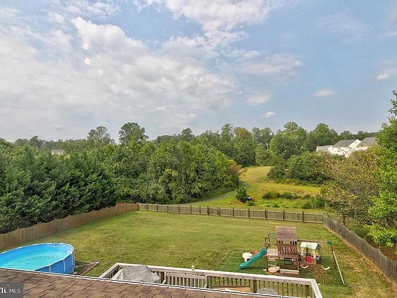 5th image of 924 Langdale Ct
