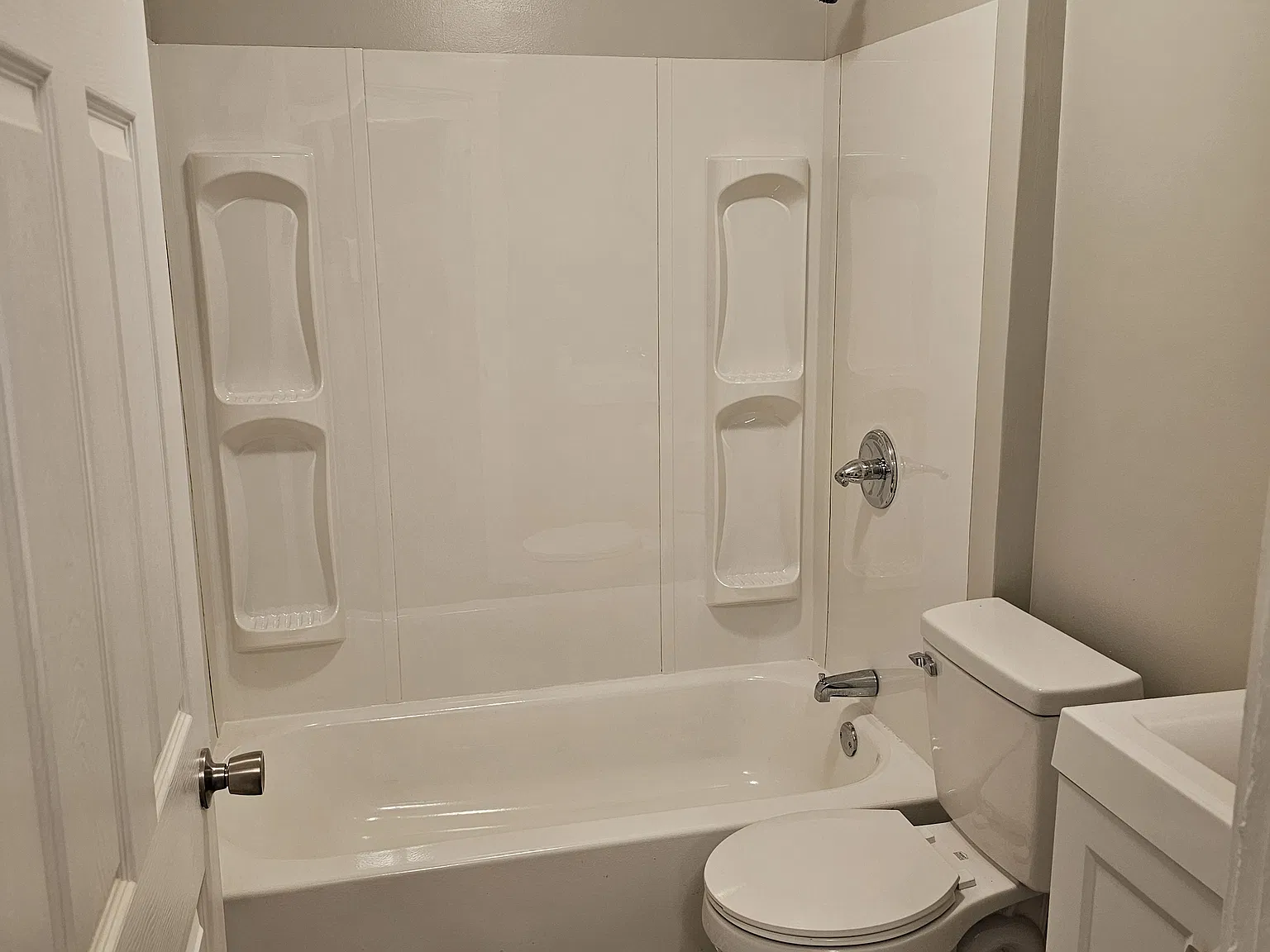 1 bed, 800 sqft, $725 — Photo 1