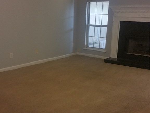 5th image of 373 Crown Mill Dr