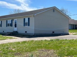 1719 Lynn Dr #19, Lawrenceburg, KY 40342
