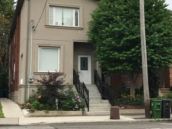 538 Runnymede Rd #Basement, Toronto, ON M6S 2Z7