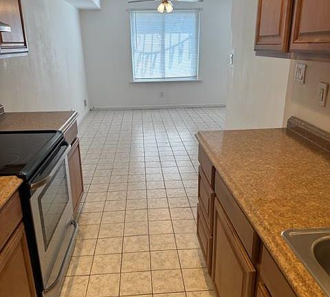 2nd image of 95 Alhambra Dr #95