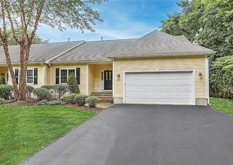 1st image of 5 Crickett Cir #5