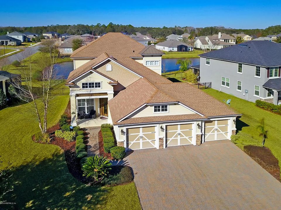 12118 Red Barn Ct-1