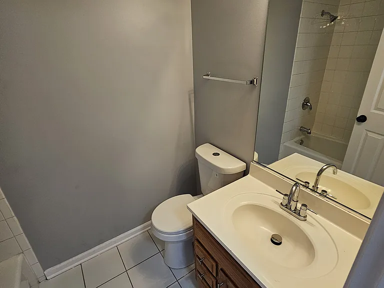 7325 Oakwood Ave #2D — Photo 7