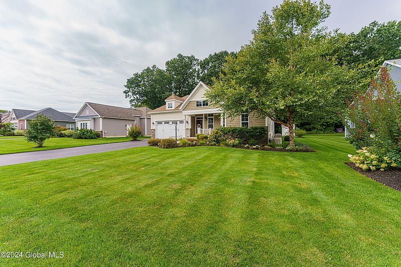 4th image of 48 Yachtsman Way