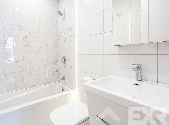 5th image of 245 Sullivan Pl