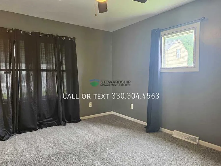2119 Maple Ave NE — Photo 19
