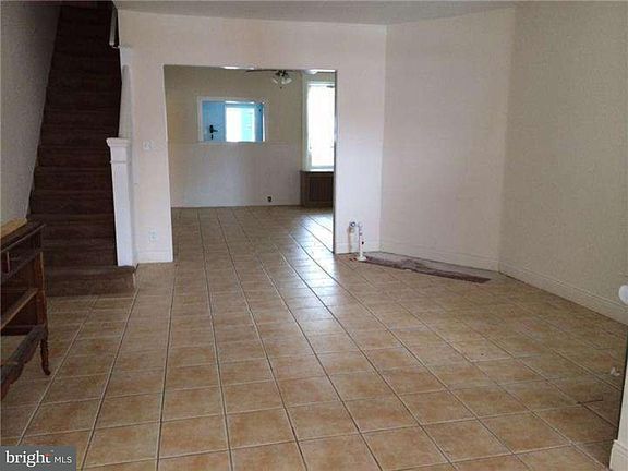 3rd image of 4407 Longshore Ave