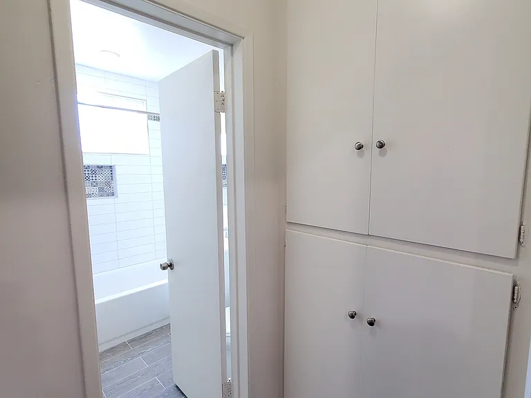 151 S Oxford Ave #14 — Photo 6