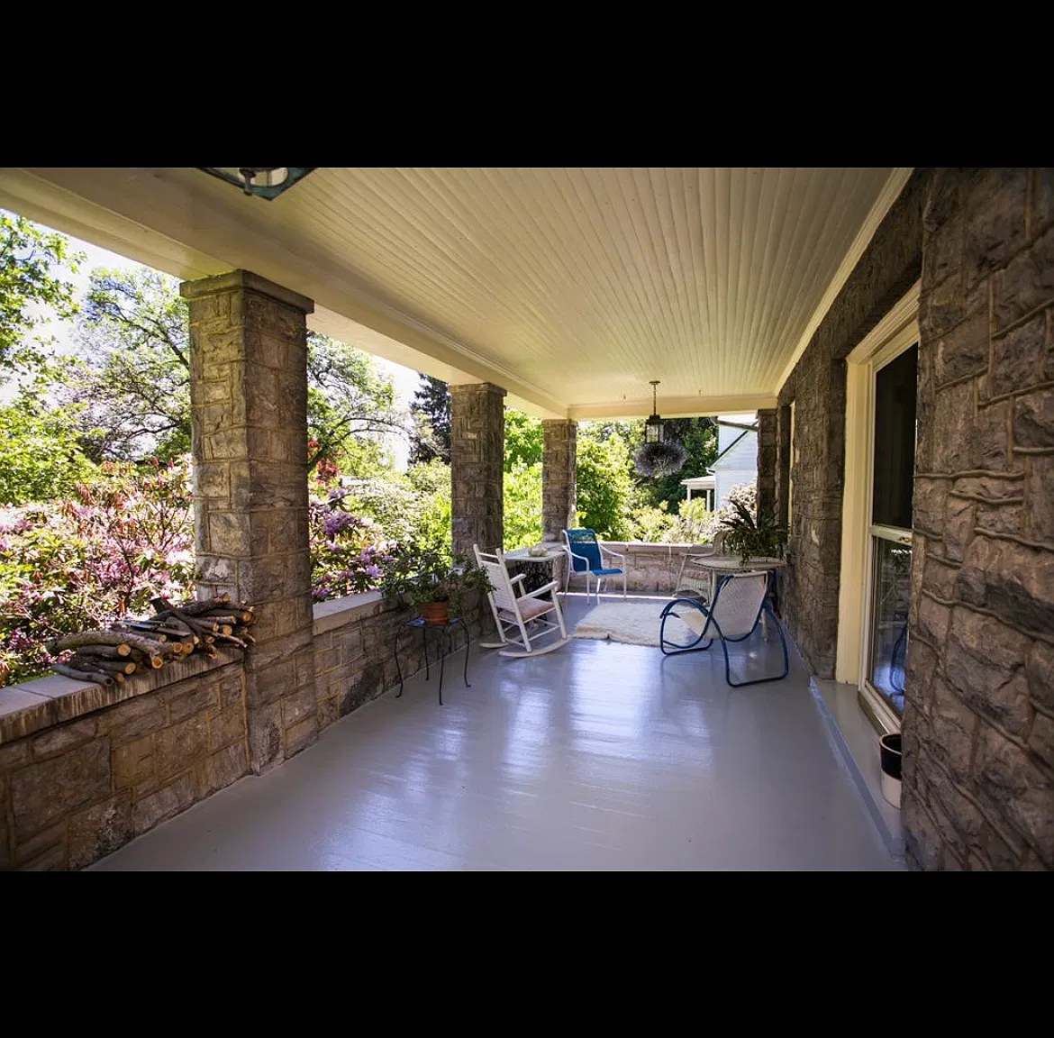 5 bed, 3300 sqft, $6,000 — Photo 2