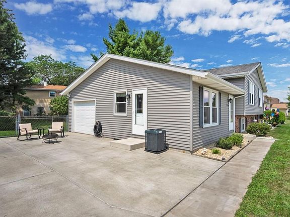 2nd image of 9790 Grant Pl
