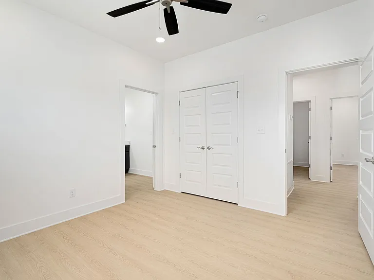 2713 SW Shackelton Ave #1 — Photo 73