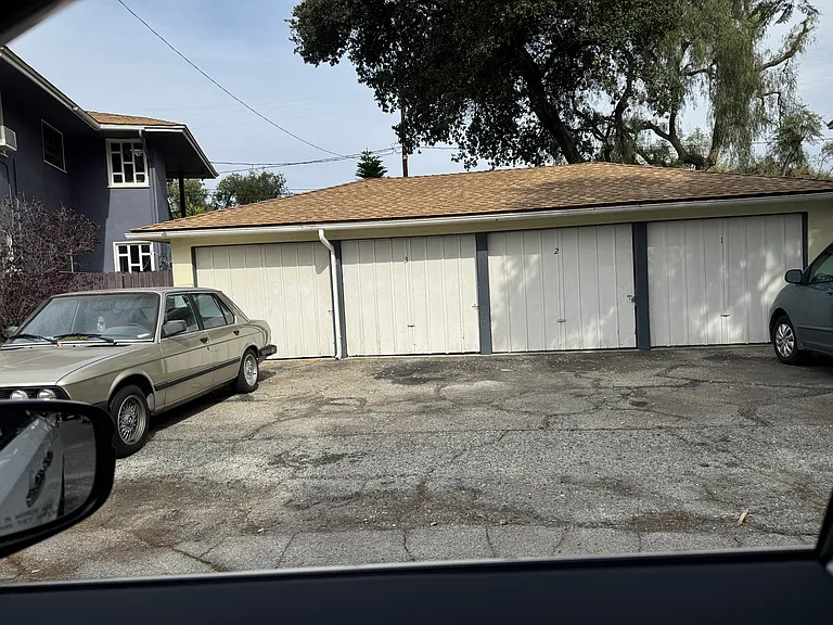 1718 Raymond Hill Rd #4 — Photo 13