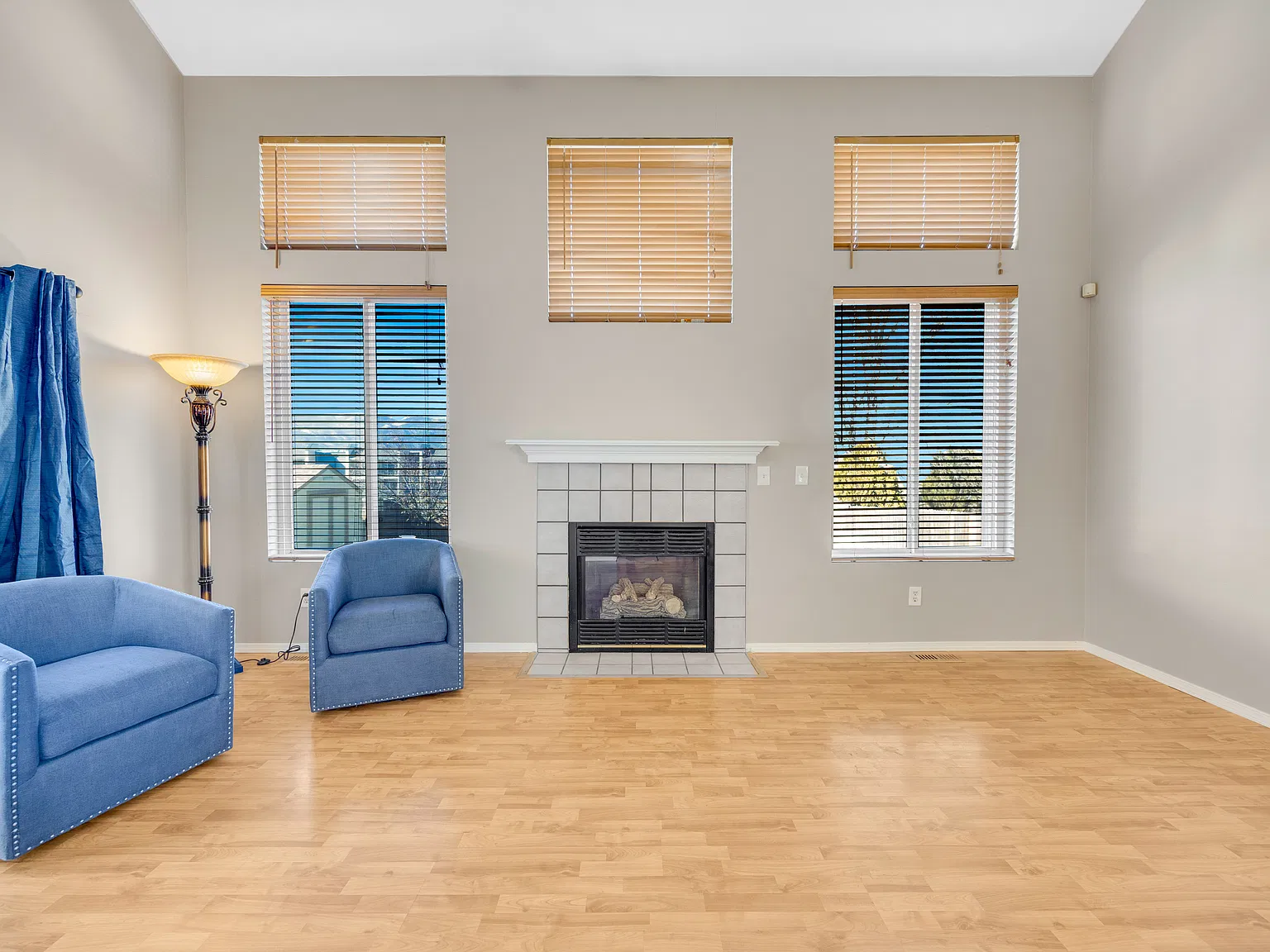 4 bed, 3.5 bath, 2232 sqft, $2,350 — Photo 4