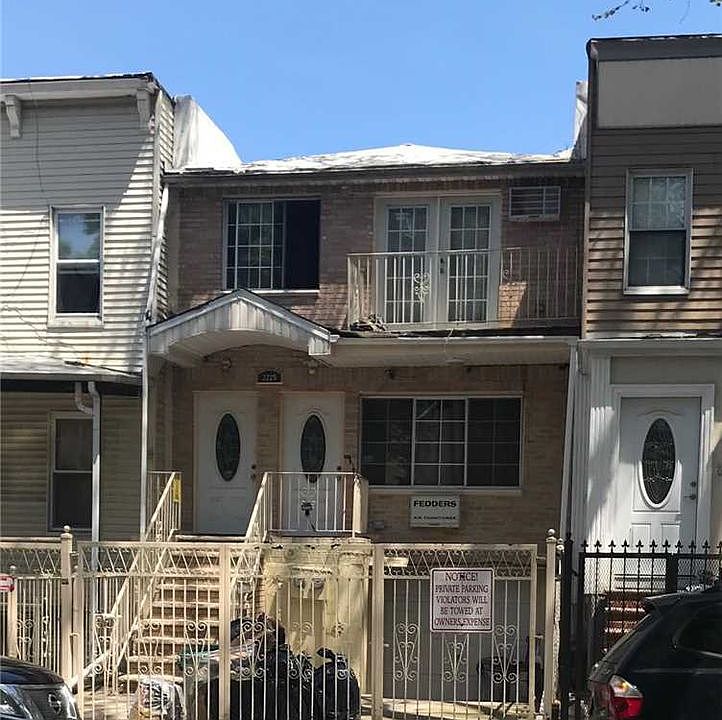 2nd image of 3225 98th St
