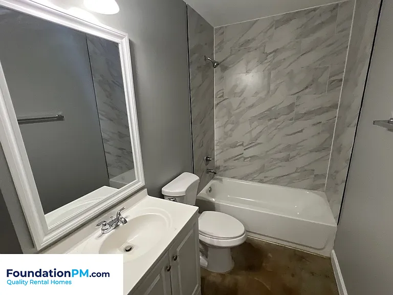 1273 Englewood St — Photo 10