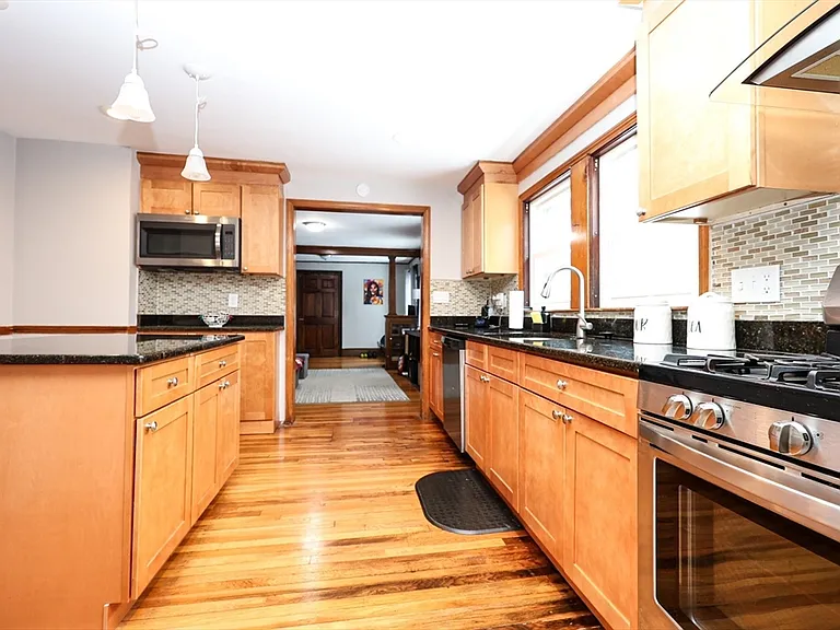 65 Clifford St #2 — Photo 15