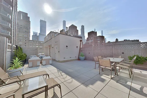 Rented by Platinum Properties | media 33