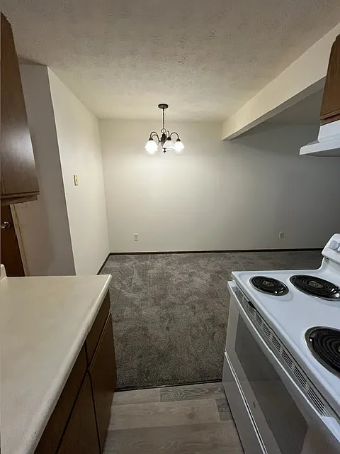 2 bed, 800 sqft, $900 — Photo 4