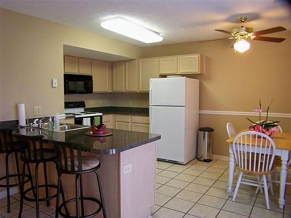 5th image of 3692 Arbor Dr APT 2