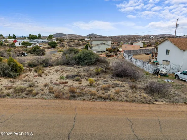 20553 E Antelope Rd, Cordes Lakes, AZ 86333