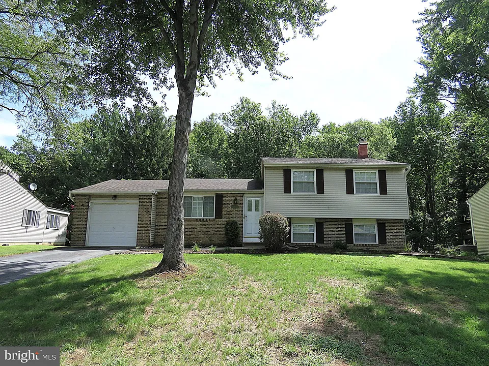 7125 Vantage Dr