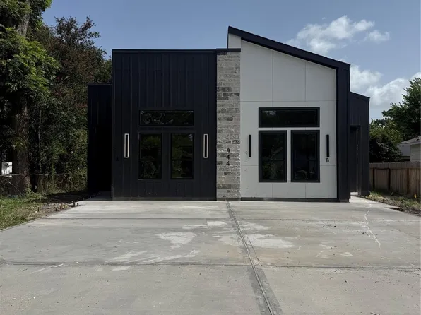 944 Lucky St, Houston, TX 77088