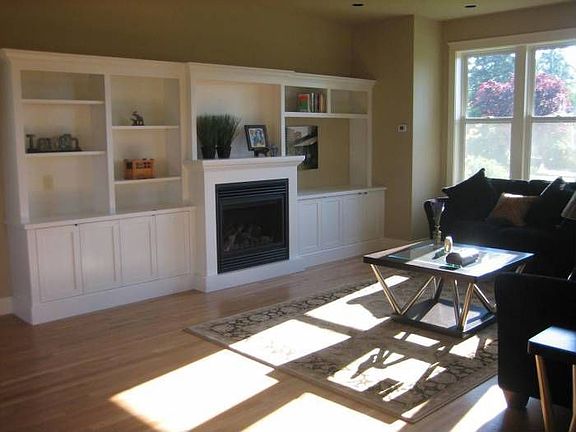 Bright/open floor plan