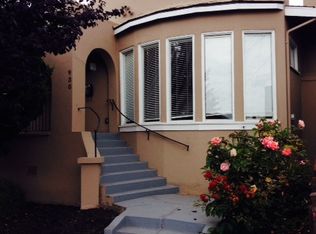 930 43rd St, Oakland, CA 94608